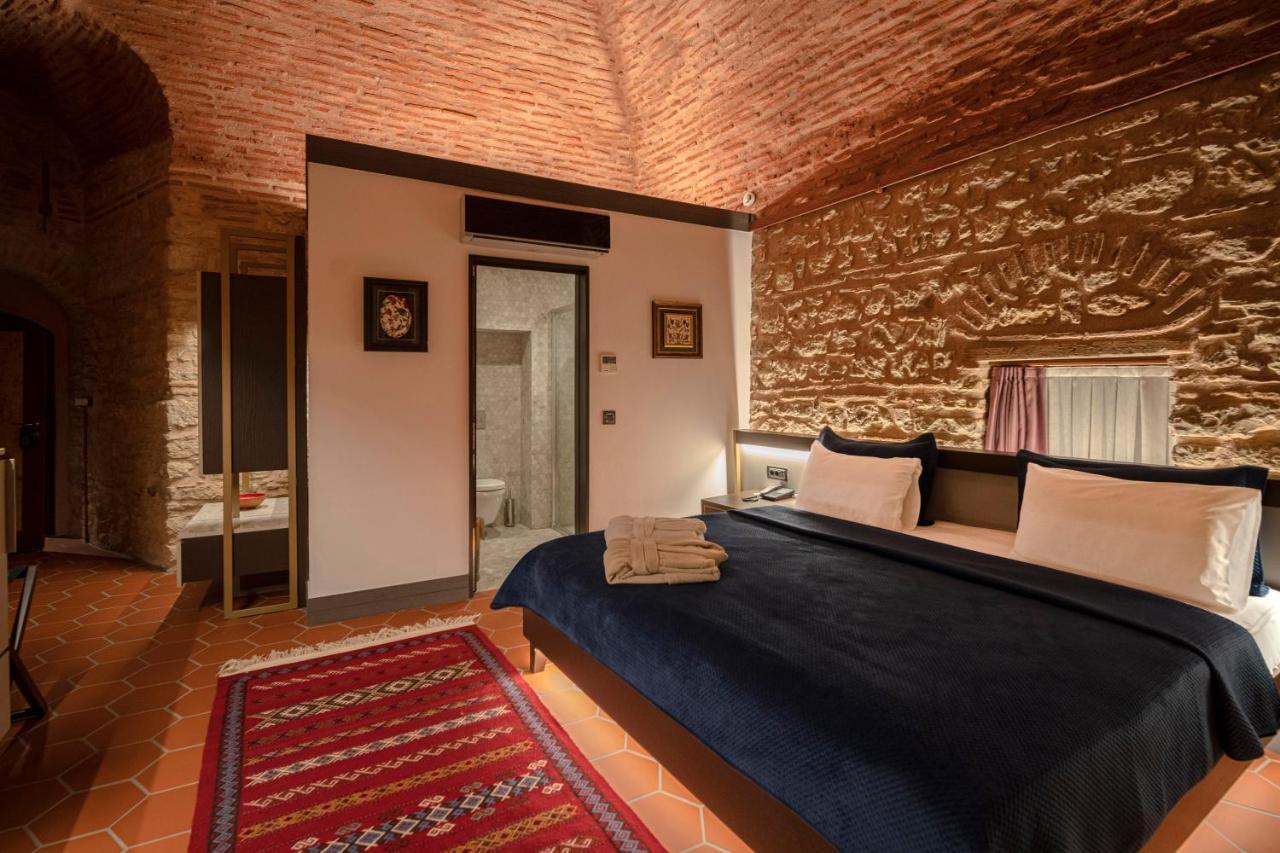 Han 1772 Hotel Istanbul Exteriör bild A room at the hotel