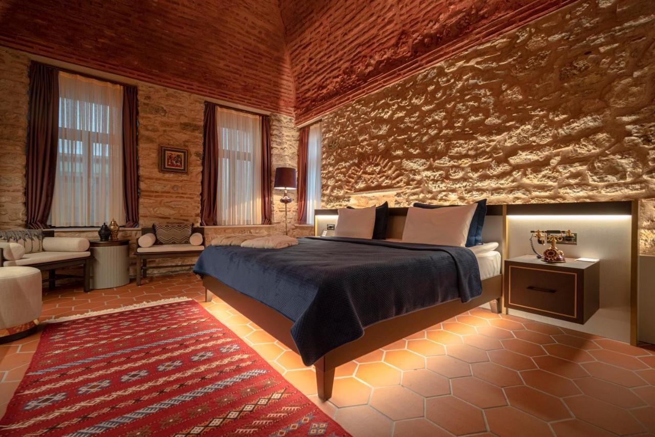 Han 1772 Hotel Istanbul Exteriör bild A room at the hotel