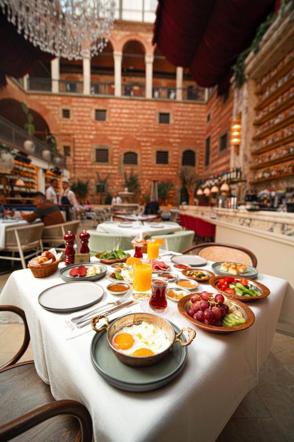 Han 1772 Hotel Istanbul Exteriör bild Turkish breakfast
